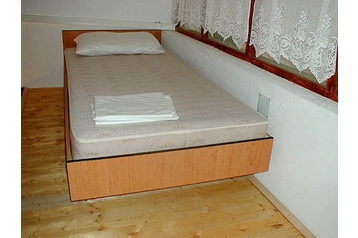 Croazia Privát Slatine, Esterno